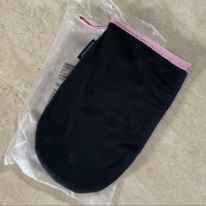 Josie Maran Self-Tanning Applicator Mitt